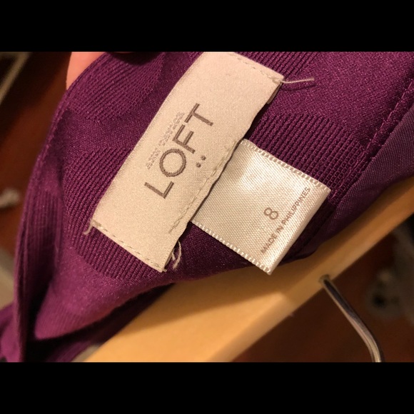 PRICE DROP!!! LOFT skirt - Picture 2 of 4